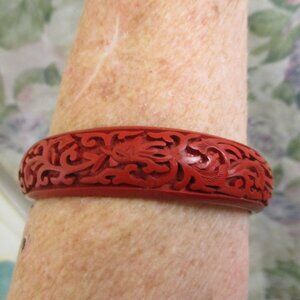 VINTAGE Chinese Cinnabar Bangle ~ Red Carved Leaf Vine Design Bracelet